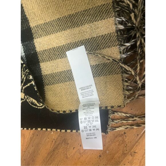 Burberry winter fall scarf wrap shawl - Picture 5 of 10